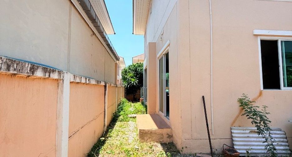 Haus zum Kauf mit 3 Zimmer in Si Racha, Chonburi
