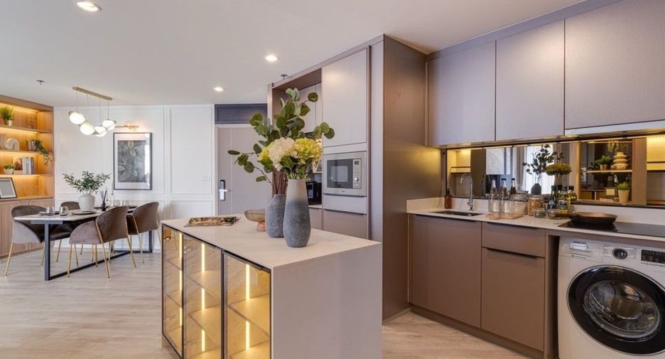 For sale 3 bedrooms condo in Bang Na, Bangkok
