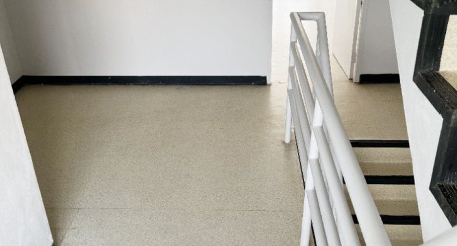 For sale 3 bedrooms retail Space in Bang Bo, Samut Prakan