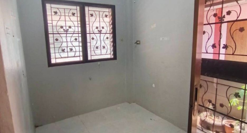 For sale 3 bedrooms house in Mueang Chachoengsao, Chachoengsao