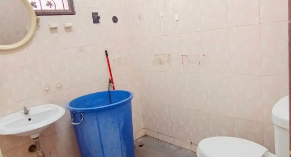 For sale 3 bedrooms house in Mueang Chachoengsao, Chachoengsao