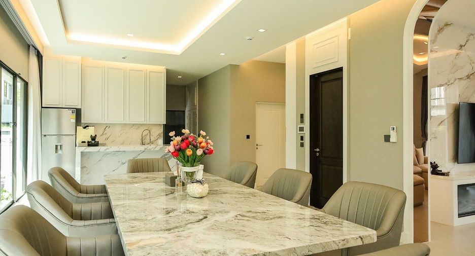 For rent and for sale 4 bedrooms house in Lat Krabang, Bangkok