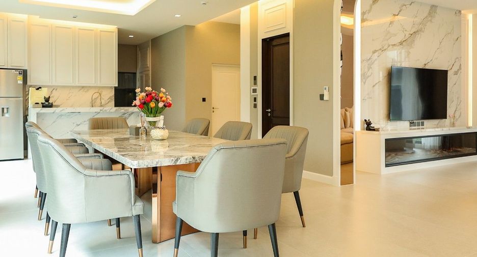 For rent and for sale 4 bedrooms house in Lat Krabang, Bangkok