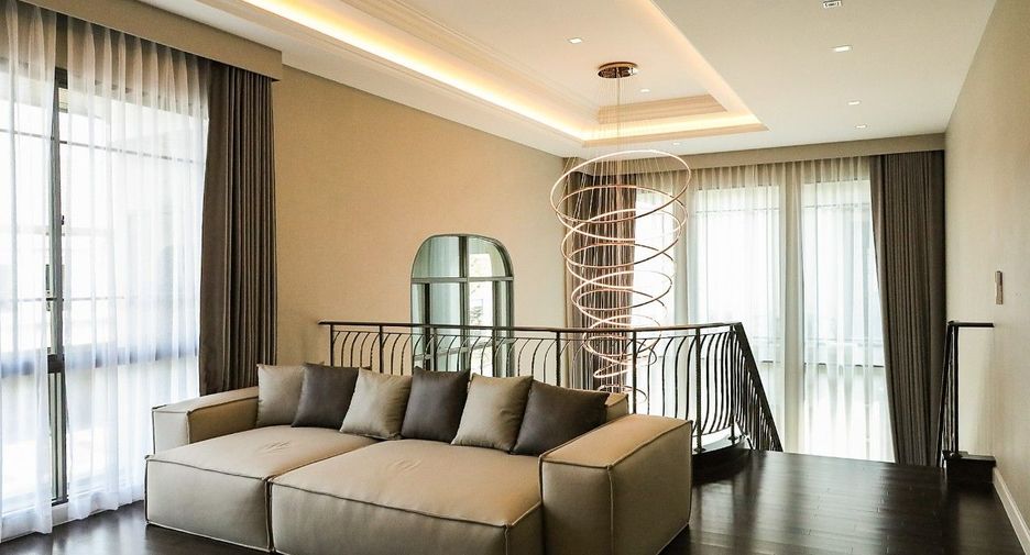 For rent and for sale 4 bedrooms house in Lat Krabang, Bangkok