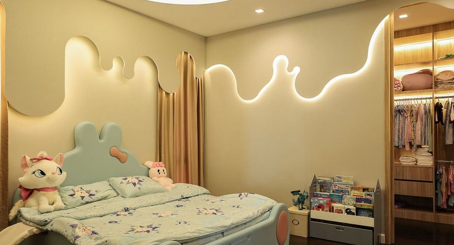 For rent and for sale 4 bedrooms house in Lat Krabang, Bangkok