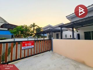 For sale 3 bedrooms house in Mueang Samut Songkhram, Samut Songkhram