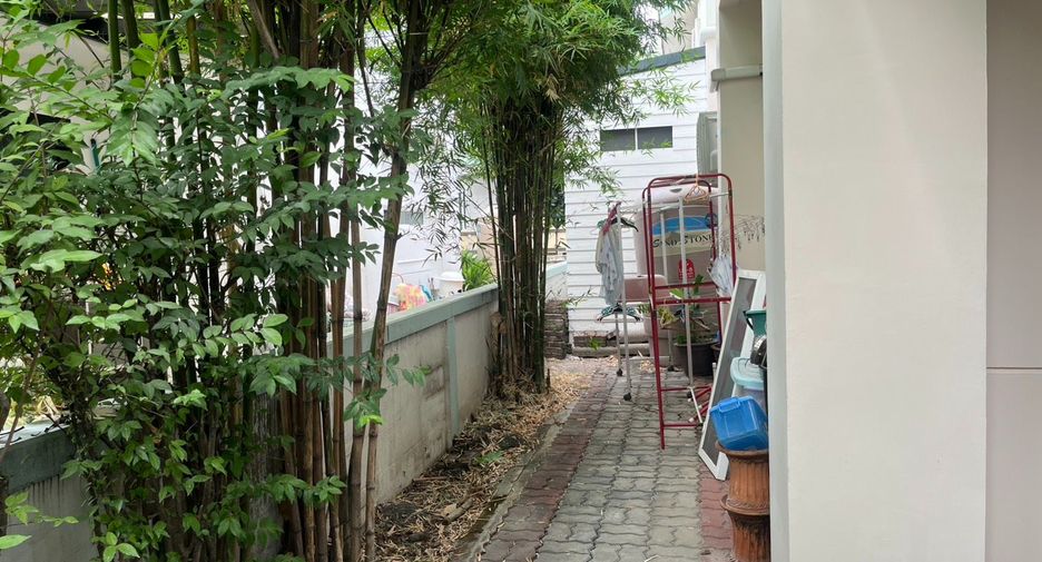 Haus zum Kauf mit 3 Zimmer in Bueng Kum, Bangkok