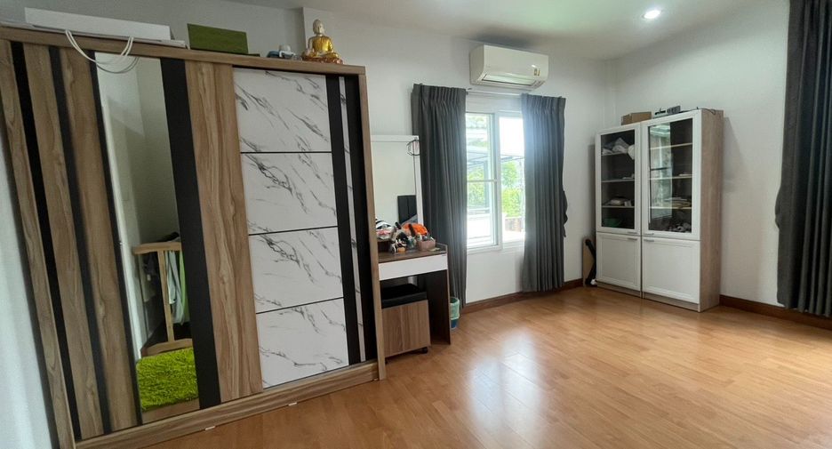 Haus zum Kauf mit 3 Zimmer in Bueng Kum, Bangkok