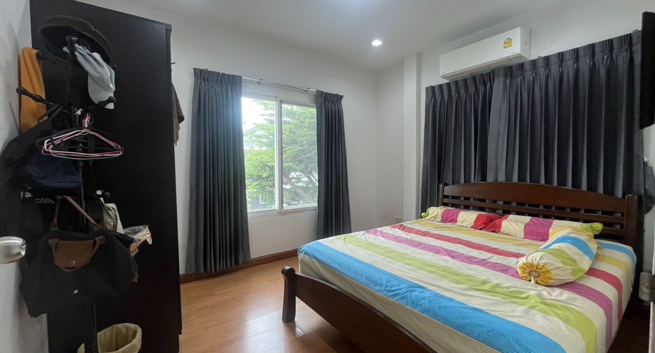 Haus zum Kauf mit 3 Zimmer in Bueng Kum, Bangkok