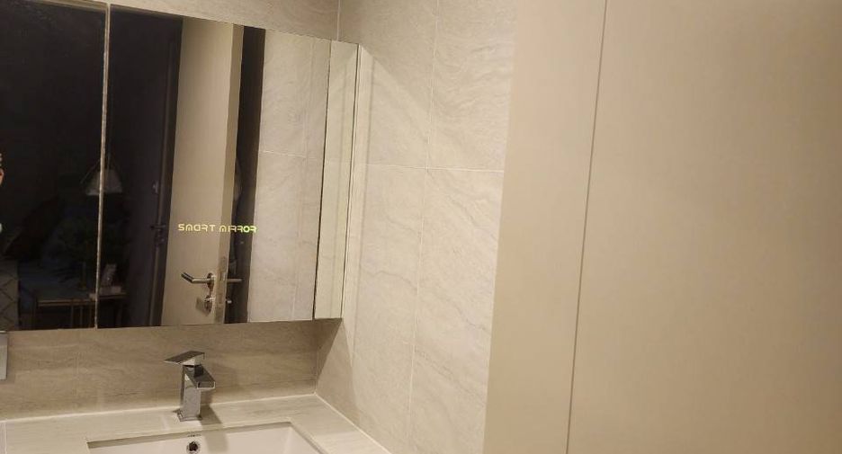 For rent 2 bedrooms condo in Ratchathewi, Bangkok