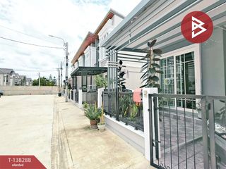 Casa adosada en venta de 4 habitaciones en Bangkok Noi, Bangkok