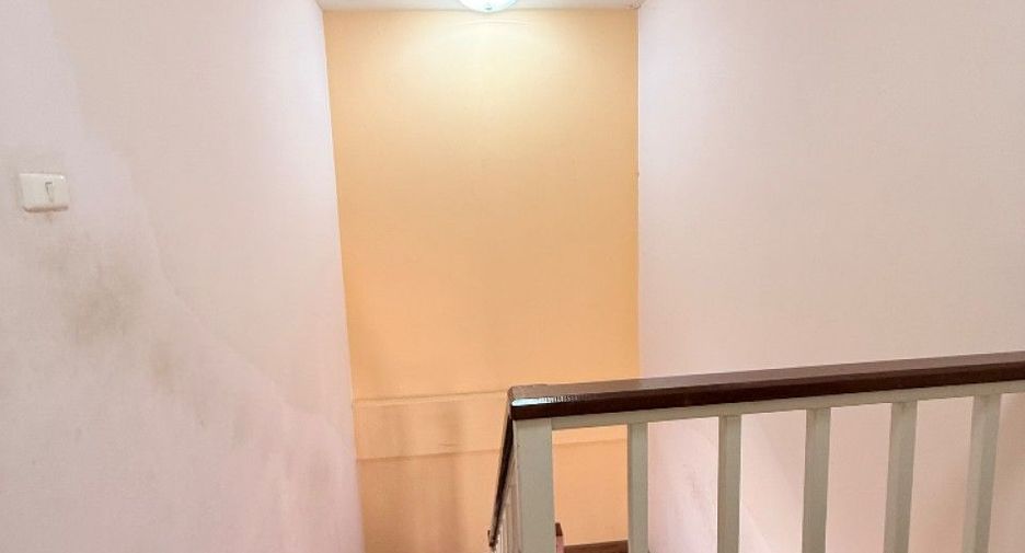 For sale 3 bedrooms townhouse in Si Racha, Chonburi
