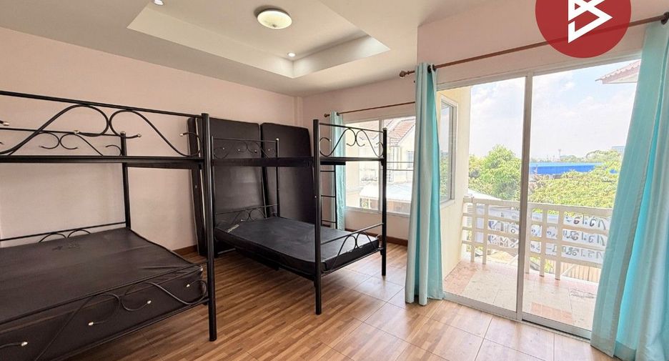 For sale 3 bedrooms townhouse in Si Racha, Chonburi