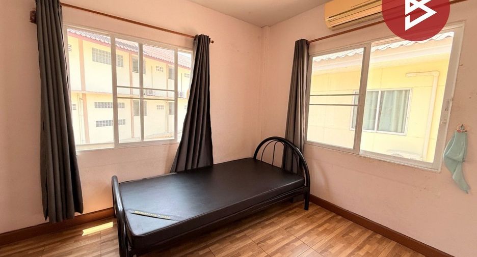 For sale 3 bedrooms townhouse in Si Racha, Chonburi