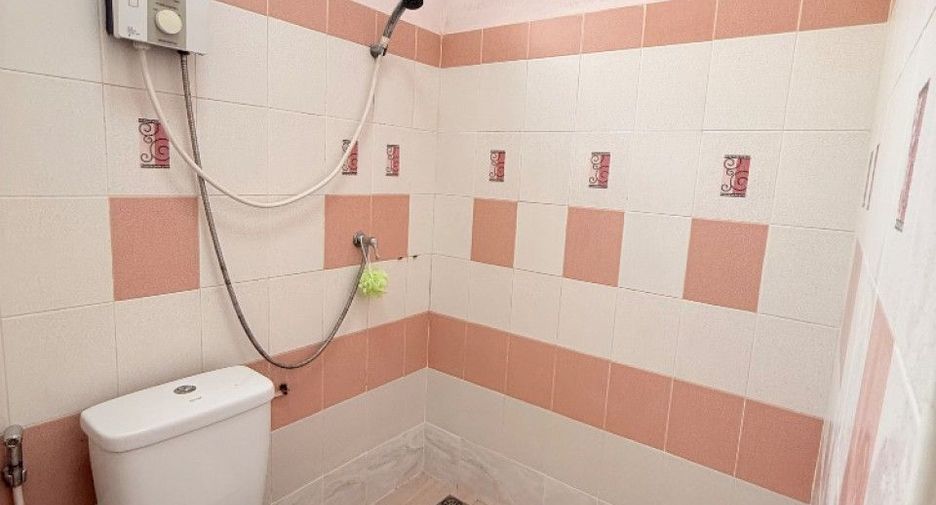 For sale 3 bedrooms townhouse in Si Racha, Chonburi