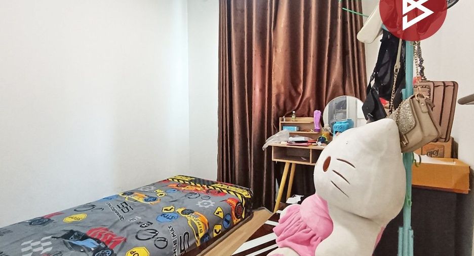 For sale 3 bedrooms townhouse in Mueang Samut Prakan, Samut Prakan