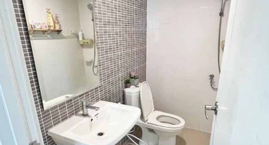 For sale 3 bedrooms townhouse in Mueang Samut Prakan, Samut Prakan