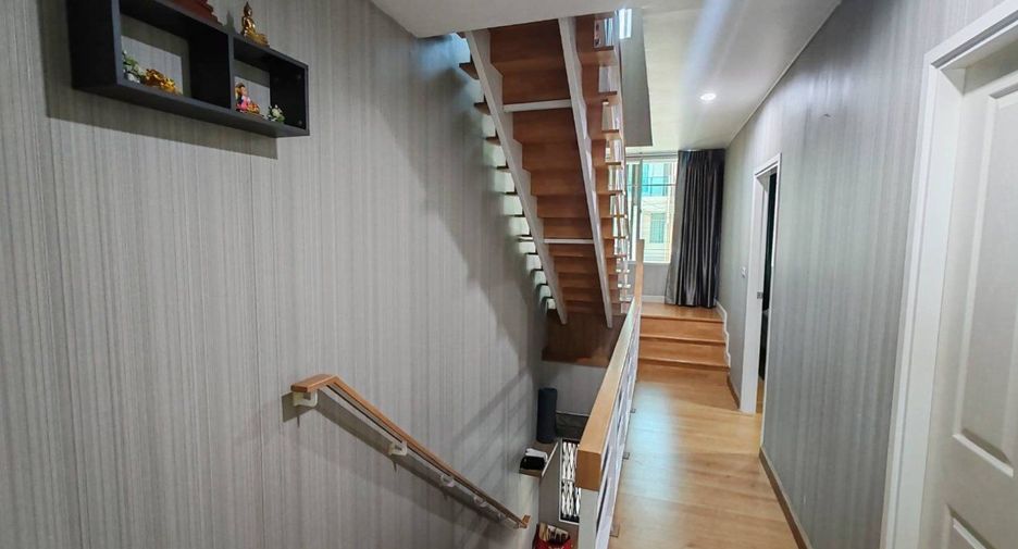 For sale 3 bedrooms townhouse in Pak Kret, Nonthaburi