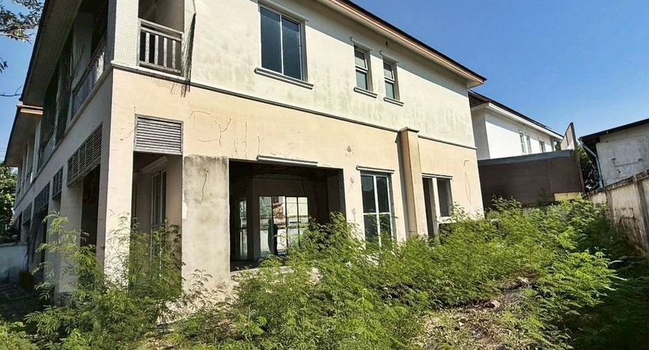 For sale 3 bedrooms house in Lak Si, Bangkok