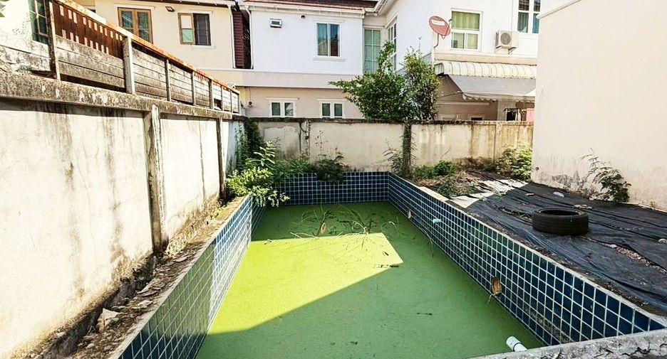 For sale 3 bedrooms house in Lak Si, Bangkok