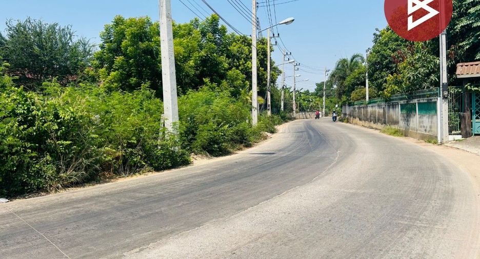 Terreno en venta en Mueang Uthai Thani, Uthai Thani