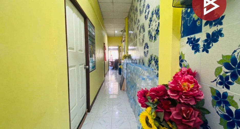 出售 2 卧室 联排别墅 在 Mueang Samut Sakhon, Samut Sakhon