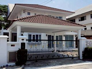 À louer et à vendre 4 chambres maison à Mueang Chiang Mai, Chiang Mai