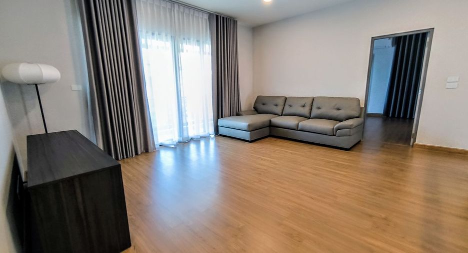 Casa en venta de 5 habitaciones en Bang Phli, Samut Prakan