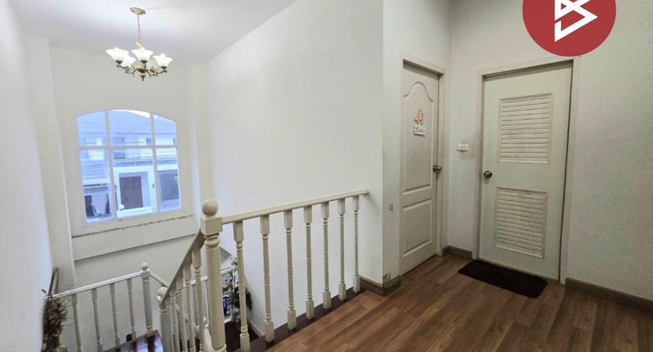 For sale 4 bedrooms house in Mueang Samut Prakan, Samut Prakan