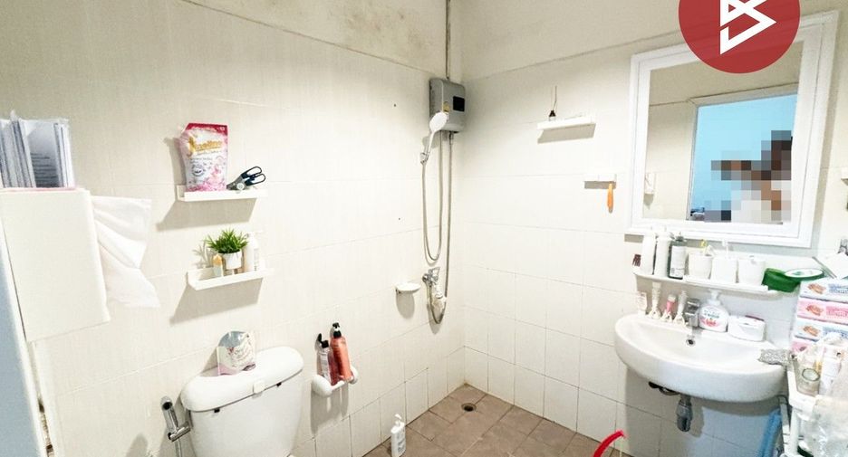 For sale 3 bedrooms townhouse in Lat Krabang, Bangkok