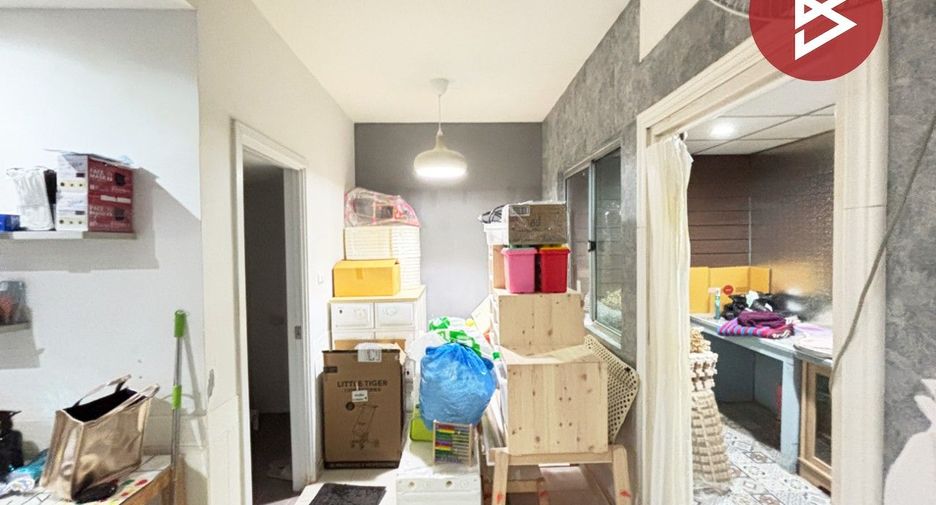For sale 3 bedrooms townhouse in Lat Krabang, Bangkok