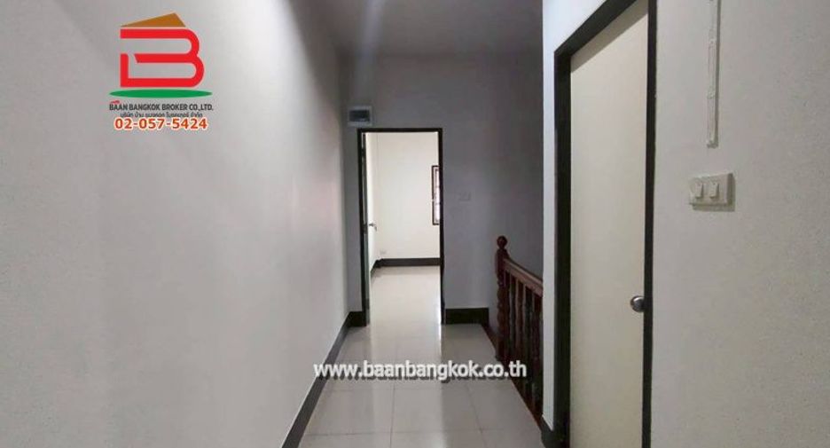 For rent 8 bedrooms retail Space in Sai Mai, Bangkok
