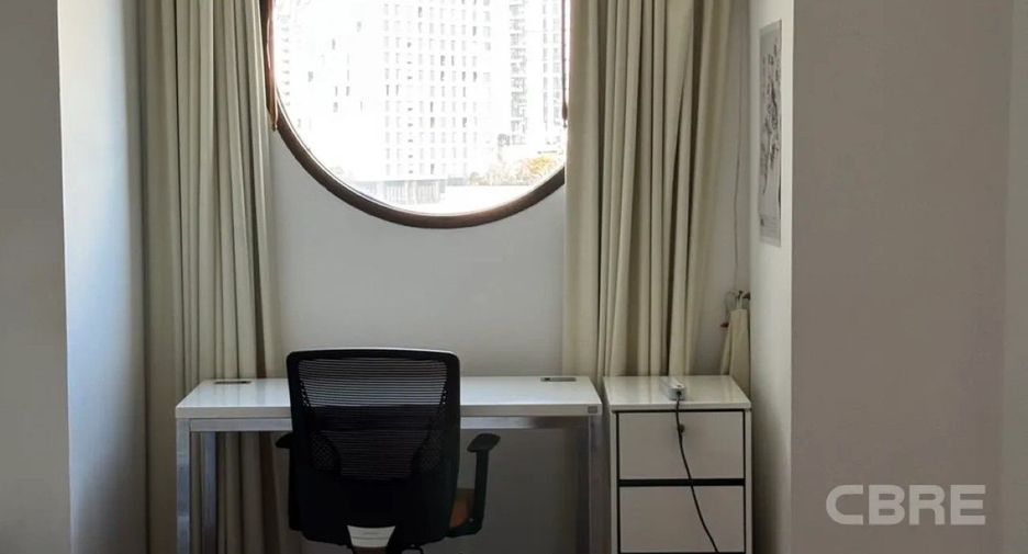 For sale 3 bedrooms condo in Khlong Toei, Bangkok