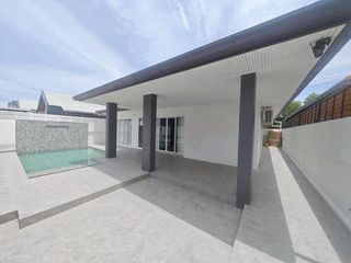 For sale 5 bedrooms villa in Bang Lamung, Chonburi