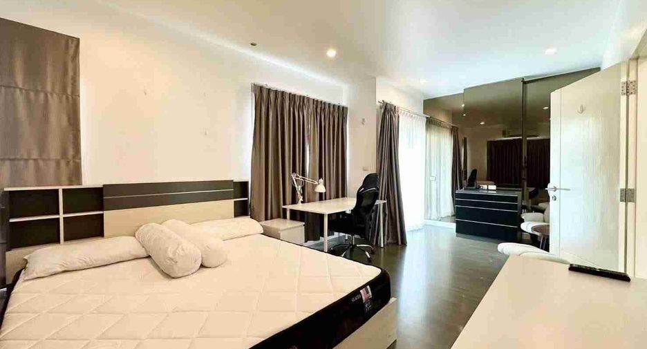 Casa en venta y en alquiler de 5 habitaciones en Mueang Phuket, Phuket