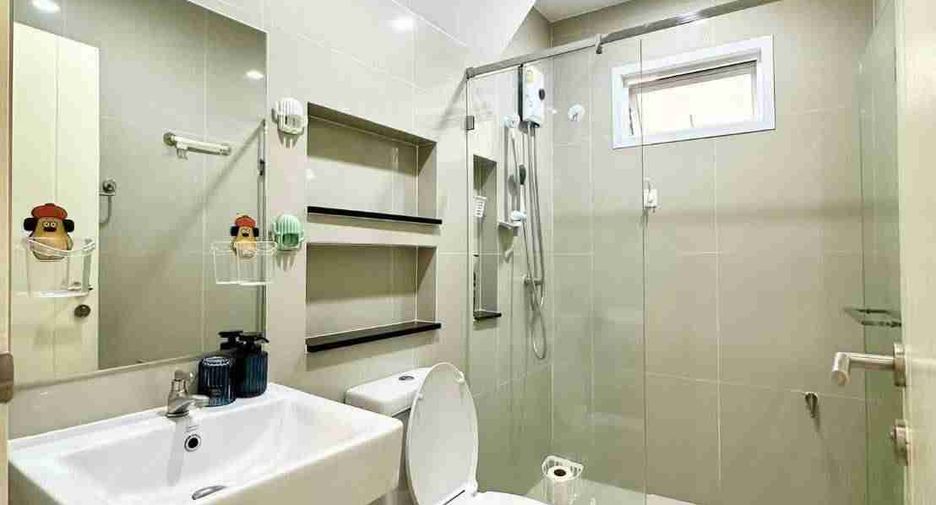 Casa en venta y en alquiler de 5 habitaciones en Mueang Phuket, Phuket