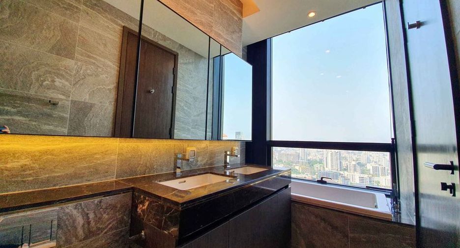 Wohnung zum Kauf mit 2 Zimmer in Khlong Toei, Bangkok