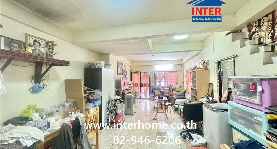 For sale 2 ベッドルーム townhouse in Chom Thong, Bangkok