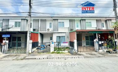 À vendre 3 chambres maison de ville à Bang Khae, Bangkok
