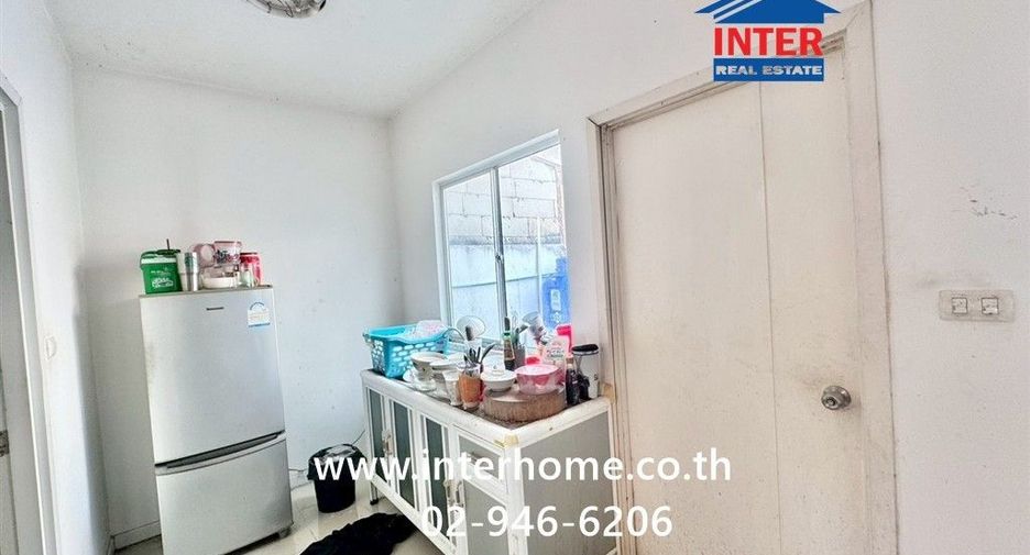 For sale 3 bedrooms townhouse in Bang Khae, Bangkok