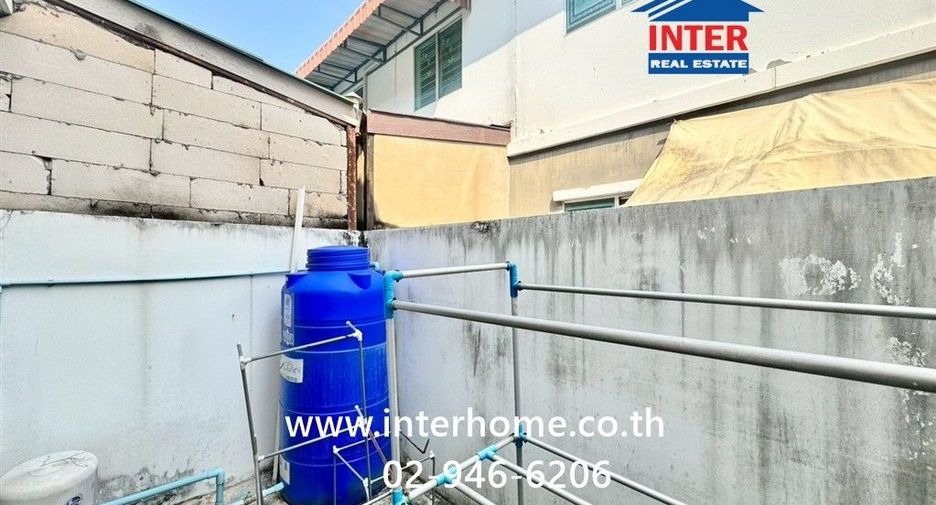 For sale 3 bedrooms townhouse in Bang Khae, Bangkok