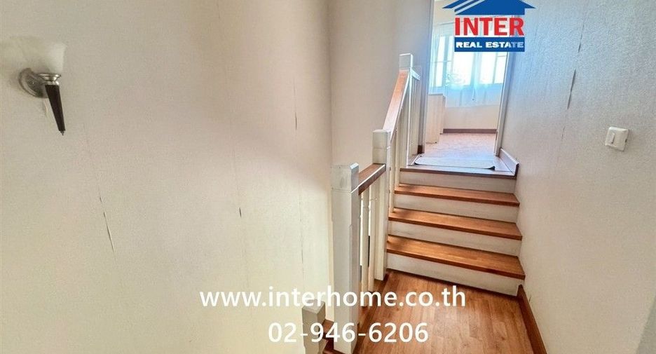 Продажа 3 спальни таунхаус в Лат Пхрао, Бангкок