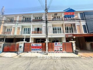 For sale 6 bedrooms townhouse in Lat Phrao, Bangkok