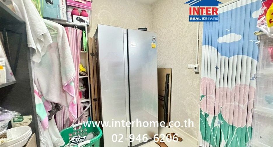 For sale 3 ベッドルーム townhouse in Bang Khun Thian, Bangkok