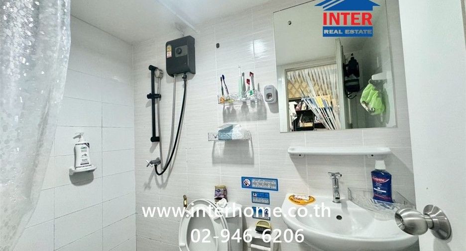 For sale 3 ベッドルーム townhouse in Bang Khun Thian, Bangkok
