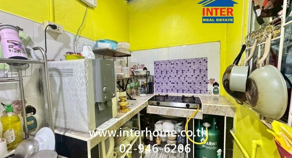 For sale 3 ベッドルーム townhouse in Bang Khun Thian, Bangkok