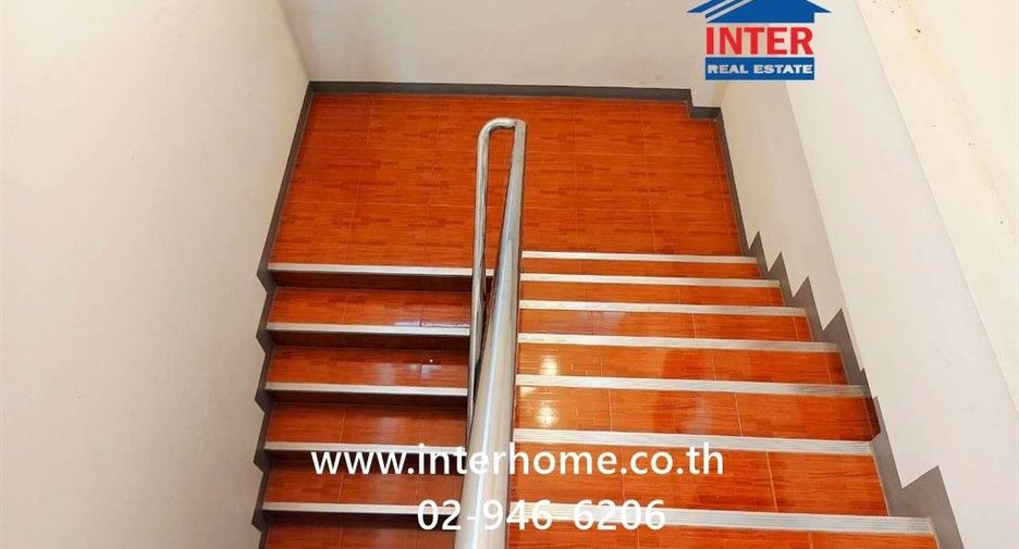 Haus zum Kauf mit 4 Zimmer in Min Buri, Bangkok