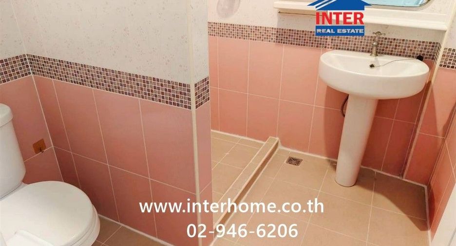 Haus zum Kauf mit 4 Zimmer in Min Buri, Bangkok