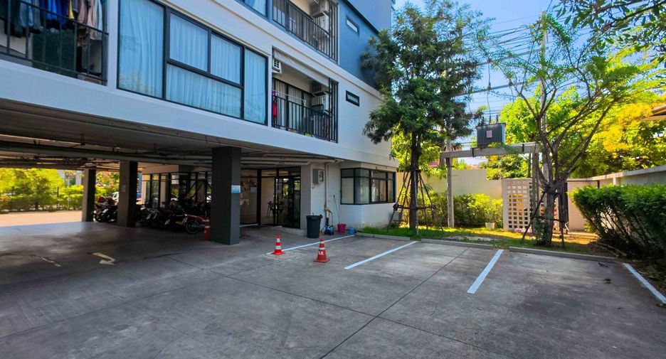 For sale 2 bedrooms condo in Pak Kret, Nonthaburi