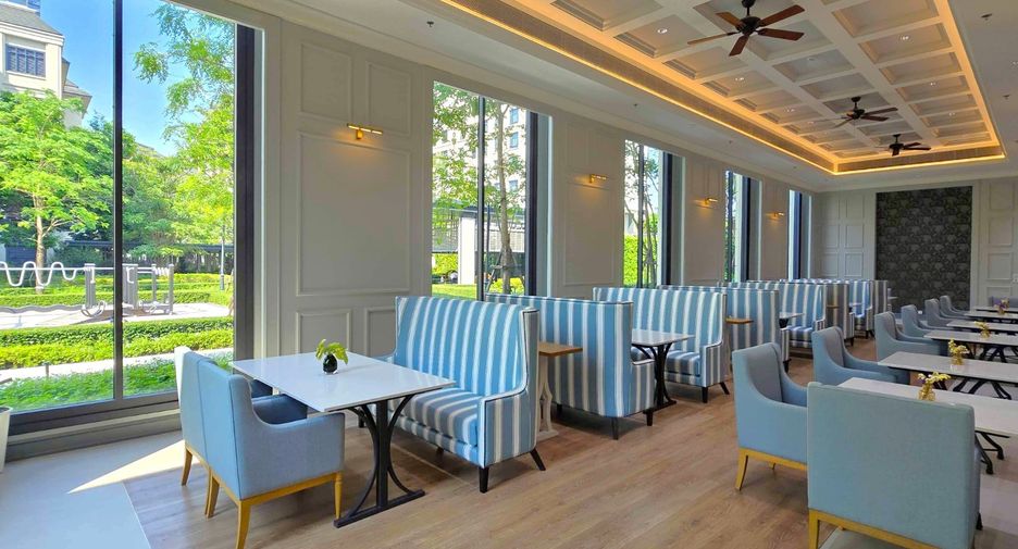 For rent 2 bedrooms condo in Phra Khanong, Bangkok